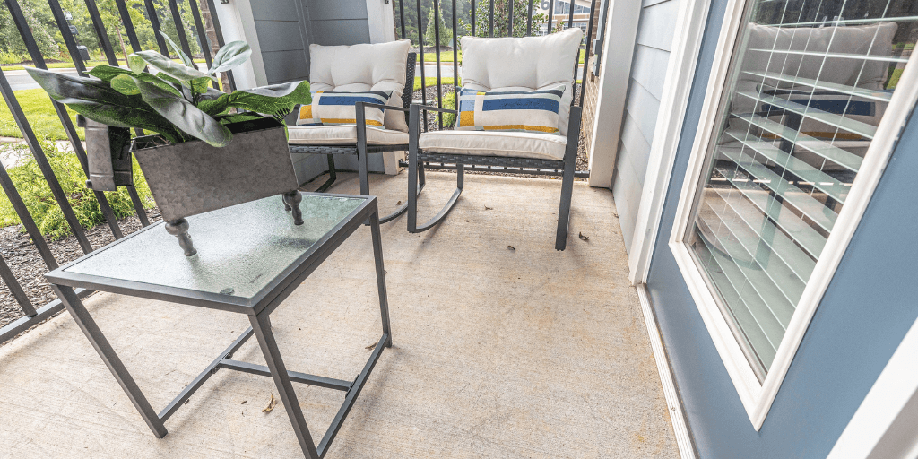 Buckhill-Village-patio